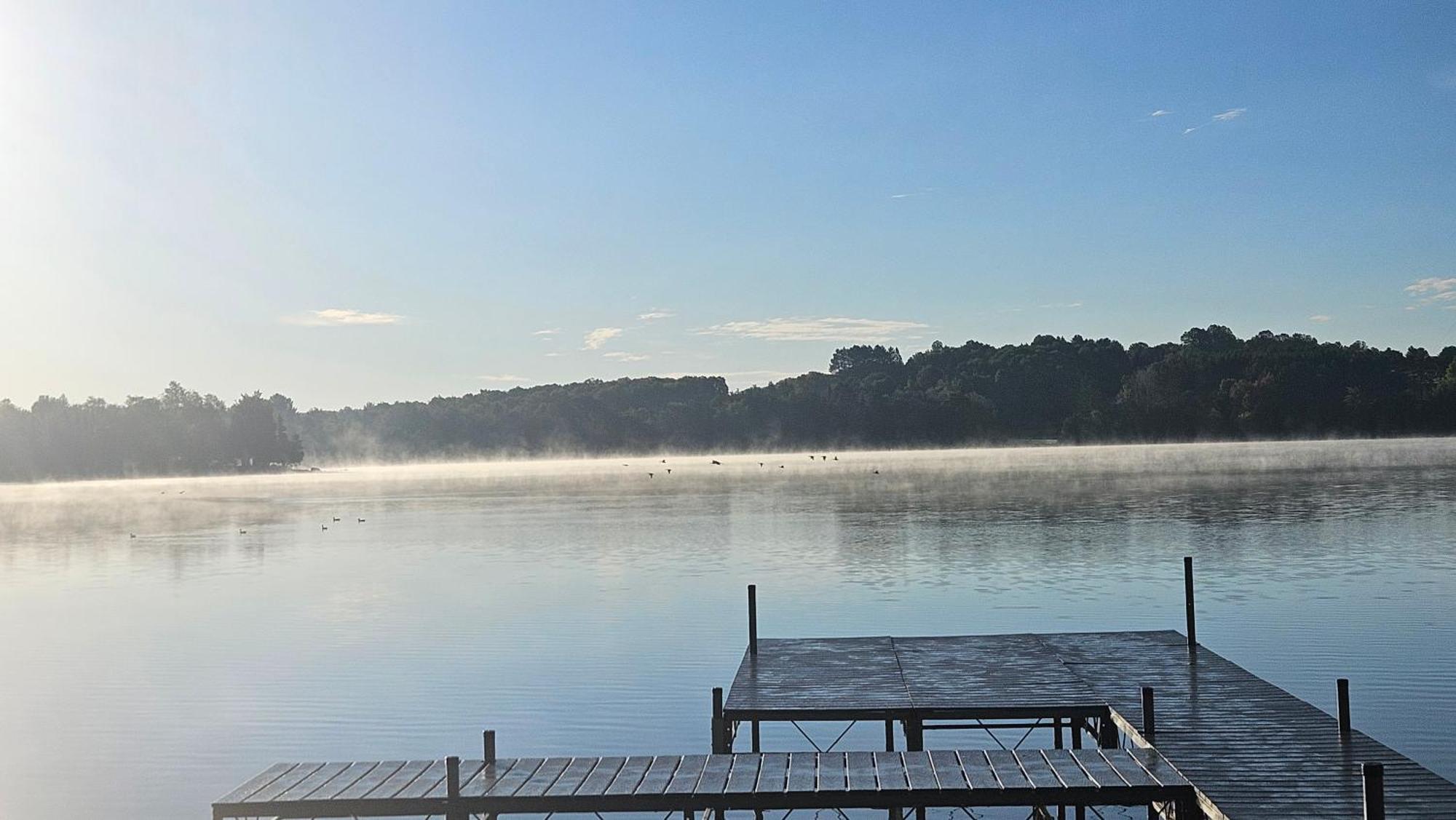 Lakeshore Motel Ice Lake Iron River ภายนอก รูปภาพ