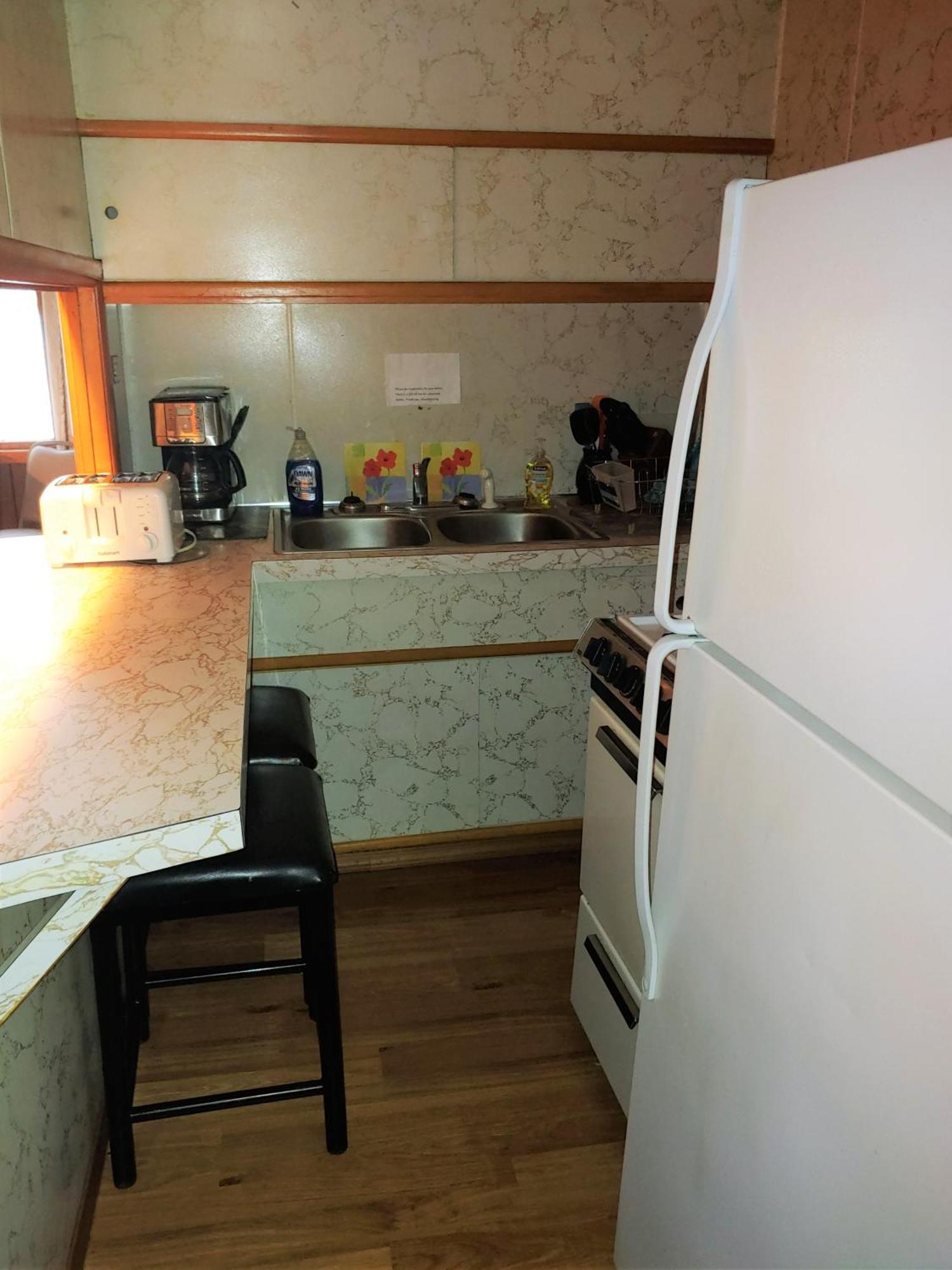 Lakeshore Motel Ice Lake Iron River ภายนอก รูปภาพ