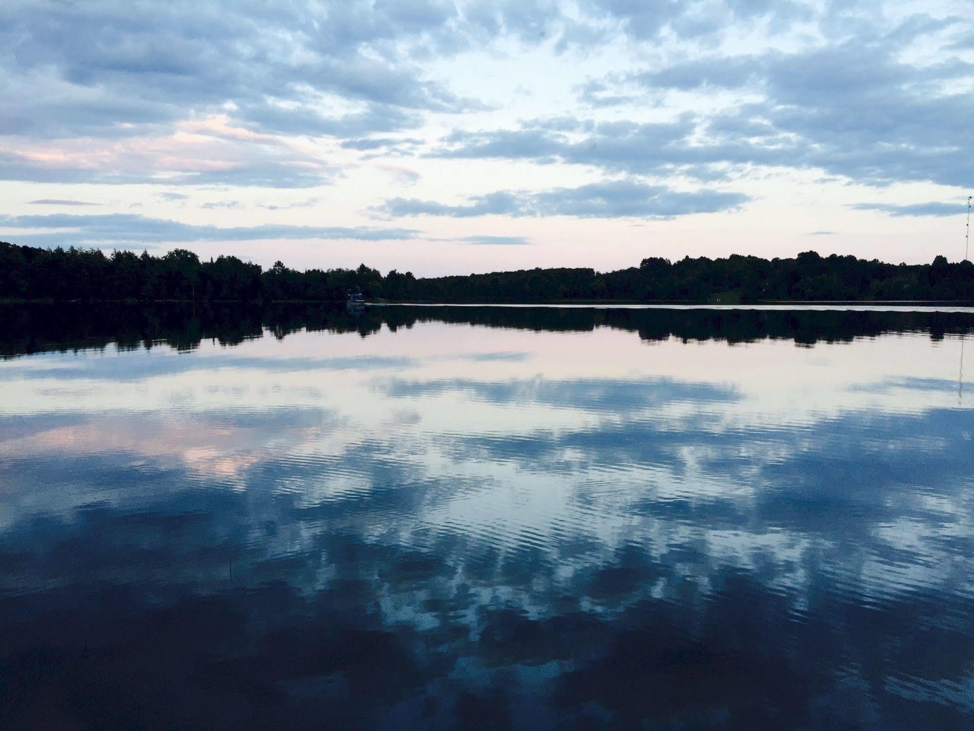 Lakeshore Motel Ice Lake Iron River ภายนอก รูปภาพ